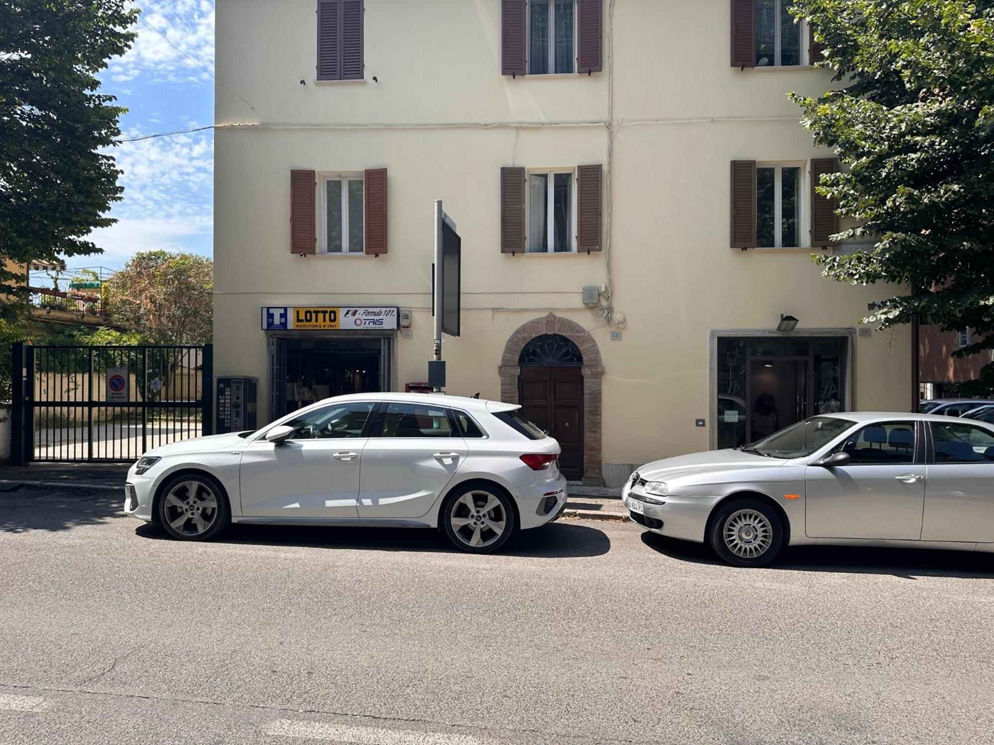 Centralissimo - Nuovo - Parcheggio Privato Perugia Exterior photo